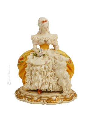 DAME AVEC CHIEN Statuette figurine en porcelaine de Capodimonte faite à la main en Italie