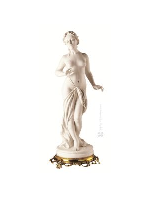 BAIGNOIRE Figurine Capodimonte figurine en porcelaine faite à la main en Italie