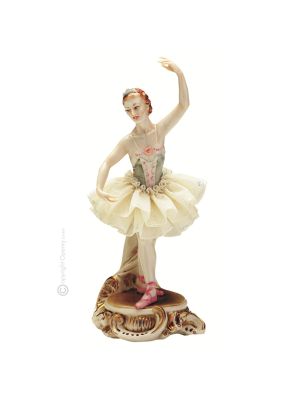 DANSEUSE GISELLE Statuette figurine en porcelaine de Capodimonte faite à la main en Italie