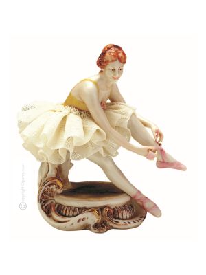 DAISY DANCER Statue figurine en porcelaine de Capodimonte faite à la main en Italie