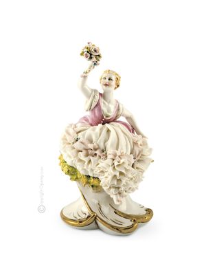 FEMME AUX FLEURS Statuette figurine en porcelaine de Capodimonte faite à la main en Italie