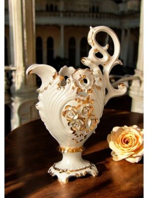 Amphore artistique en céramique, avec roses, cristaux Swarovski et détails dorés, faite à la main.