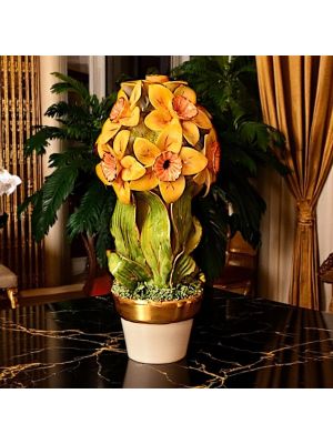 Plante artistique en céramique décorée de jonquilles et de détails dorés, réalisée entièrement à la main.
