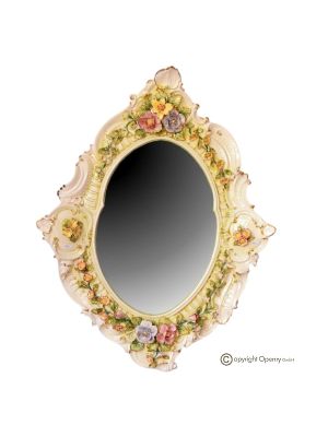 Miroir en céramique raffiné, de style baroque, orné de fleurs et de détails dorés, fait à la main.