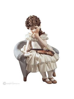 Poupée en porcelaine COSTANZA Capodimonte, douceur du pur romantisme.