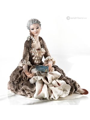 Statuette DAME Romantique Capodimonte, fine porcelaine italienne.