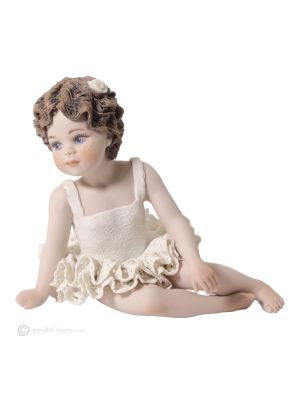 ORTHENCINE - Statuette Capodimonte, danseuse romantique, chef d'oeuvre en porcelaine.