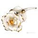 OR ROSE – Fleur suspendue en porcelaine de Capodimonte, détails en or 24 carats